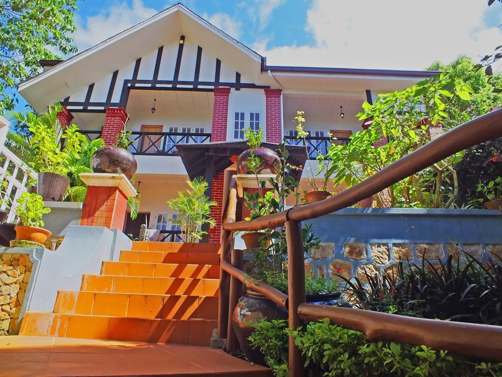 Royal Kalaw Hills Resort Luaran gambar